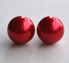 I make the earrings to use red glass round pearls .IT is good quality earrings for your friends and yourself. I can make different type earrings to your requirements,Please feel free to contact me if you have any question. Thank you so much. matching bracelet: https://www.etsy.com/shop/glasspearlstore/search?search_query=red+bracelet&order=date_desc&view_type=list&ref=shop_search Matching necklace: https://www.etsy.com/shop/glasspearlstore/search?search_query=red+necklace&order=d Big Stud Earrings, Bridesmaid Pearl Earrings, Grey Pearl Necklace, Red Bracelet, Red Pearl, Big Pearl, Earrings Bridesmaid, Red Necklace, Red Bracelets