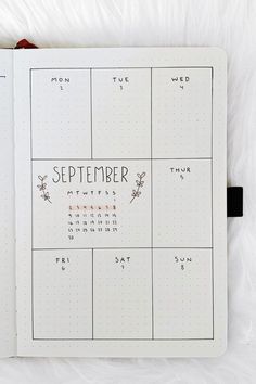 35+ Best September weekly spread ideas for bullet journals #weeklyspread #bulletjournalspreads September Weekly Spread, Bullet Journel, Bullet Journal 2020, Bullet Journal Spreads, Week Planner