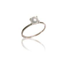 ✔️About the ring:Simple and elegant ring with cultured freshwater pearl. It can be worn alone for a classy minimalist look or stacked with other rings as well.✔️Shipping info:Free shipping. Your order will be handcrafted and ready for shipment in 1-3 days.✔️Packing:The ring will come to you packed securely and beautifully in a craft box.--------------------------------------------------------------Do not hesitate to contact me if you have any questions. For more jewelry designs visit:https://www White Solitaire Pearl Promise Ring, Pearl Charm Promise Ring, Elegant Sterling Silver Pearl Ring, Elegant Sterling Silver Pearl Ring With Round Band, Classic Sterling Silver Pearl Drop Ring, Minimalist Silver Pearl Wedding Ring, White Gold Sterling Silver Open Pearl Ring, Dainty White Gold Pearl Solitaire Ring, Dainty White Gold Solitaire Pearl Ring