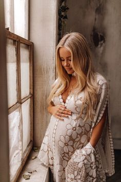 Summer Pregnancy Outfits, Boho Maternity Dress, Maternity Dresses Photography, Cute Maternity Dresses, Maternity Photo Outfits, Lace Maternity Dress, Maternity Dresses Summer, Boho Maternity, Maternity Photoshoot Poses