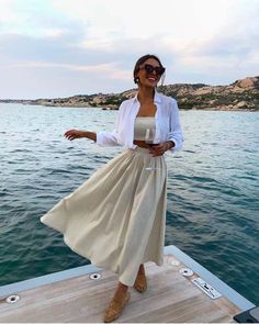 Yacht Outfit Women Classy, Yacht Outfit Women, Boat Party Outfit, Yacht Party Outfit, Yacht Outfit, Party Dress Codes, 90s Fashion Outfits Hip Hop Party, Winter Party Outfit, Beach Party Outfits