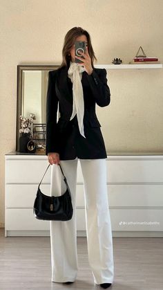 Blazer Outfits For Women Professional, Interview Clothing Women, Hairstyles On Formal Wear Women, Corporate Conference Outfit, Old Money Outfits Aesthetic Women Casual, Congress Outfit Woman, Old Money Outfits Women Winter Elegant, Classy Corporate Outfit, Colorful Old Money Outfits