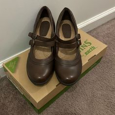 Earth Origins By Earth Size 9.5 Bobby Brown, Mary Jane Style Shoes. Leather. New, Never Worn. Comfortable And Supportivei Just Never Had The Right Outfit To Wear Them With. Brown Mary Janes, Earth Shoes, Brown Heels, Shoes Leather, Bobby Brown, Mary Janes, Shoes Women Heels, Fashion Shoes, Shoes Heels