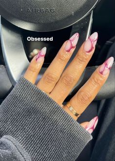 La Nails Design, Almond Nails Pink Design, Cool Almond Nails, Almond Nail Inspo 2024, Almond Nail Designs Trending Now, Mail Inspo Almond, Almond Nails With Design, Almond Nails Aesthetic, Grunge Nails