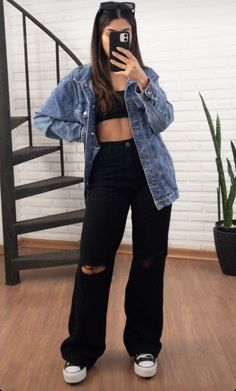 Changing Your Style Fashion, Edgy Concert Outfit Ideas, Cami Outfit Summer, Wide Leg Outfit Jeans, Outfits Con Jeans, Modern Womens Fashion, Looks Party, Casual Day Outfits, Elegante Casual