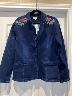 Women’s Layerz Clothing Denim Blazer Floral Embroidery Size Medium NWT. Denim Blazer, Floral Embroidery, Vest Jacket, Women Accessories, Size Medium, Blazer, Embroidery, Clothes For Women, Floral