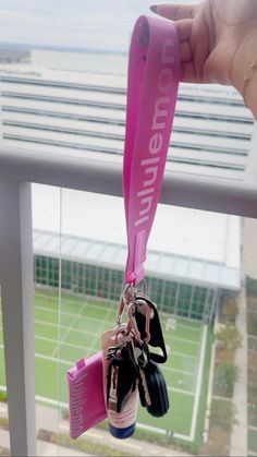 #lululemon #keys #keychain #lululemoncreator #pink #lululemonhaul Car Keychain Accessories, Girly Car Keys, Lulu Keychain Ideas, Aesthetic Lululemon Keychain, Lulu Lemon Key Chain, Car Keys Keychain Aesthetic, Black Lululemon Keychain, Lululemon Keychain Aesthetic Ideas, Lululemon Never Lost Keychain Aesthetic