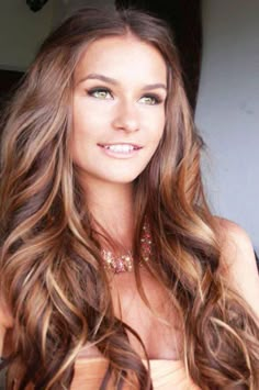 Love this hair color Rambut Brunette, Chestnut Hair, Golden Brown Hair, Chestnut Hair Color, Makeup Tip, Medium Brown Hair, Dark Brown Hair Color, Hair Color Dark, Brown Hair Colors