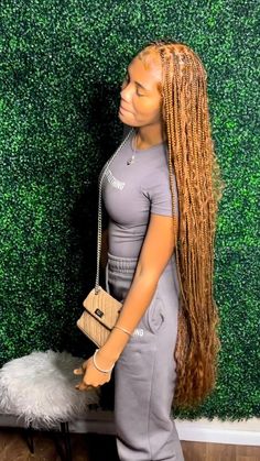 Braids For Black Women Honey Blonde, Honey Blonde Braided Hairstyles, Honey Blonde Hair Knotless Braids, Braided Hairstyles Honey Blonde, Brown Hair Braids Black Women, Brown Hair Colors Braids, All Blonde Knotless Braids, Boho Knotless Braids Blonde And Black, Blonde Hairstyles For Black Women Braids