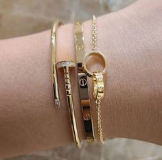 Wrist Jewelry, Jewelry Accessories Ideas, Gold Bracelets, Jewelry Fashion Trends, Expensive Jewelry