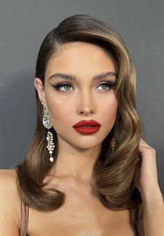 Gatsby Makeup, Hollywood Makeup, Hollywood Hair, Fest Outfits, Smink Inspiration, Glam Hair, Bridal Hair And Makeup, American Beauty