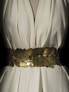 "Madeleine Vionnet, puriste de la mode" @ Musée des Arts Décoratifs, Paris - Eloge de l'Art par Alain Truong Greek Dress, Toga Party, Madeleine Vionnet, Recipes For, Goddess Costume, Elsa Schiaparelli, Fashion Inspiration Board, Greek Fashion, Camp Half Blood