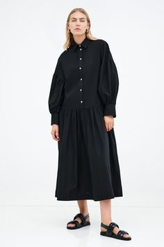 #Black Cotton Midi Dress With Pleated Hem, Oversized Cotton Midi Dress, Cotton Midi Dress With Gathered Sleeves For Work, Daywear Midi Shirt Dress With Pleated Hem, Midi Shirt Dress With Pleated Hem For Daywear, Midi Length Shirt Dress With Pleated Hem For Daywear, Cotton Smock Midi Dress, Fall Pleated Waist Shirt Dress For Daywear, Relaxed Fit Midi Dress With Gathered Sleeves