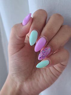 Summer Nails Gelish, Nokti Za Leto, Almond Shape Nail Ideas, Unghie Nail Art, Hippie Nails, Summery Nails, Hot Nails