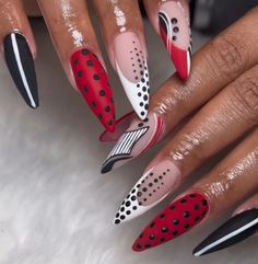 Different Nail Ideas Fun, Red Colorful Nails, Cute Costumes Ideas, Sassy Nails Designs, Trendy Nail Designs Unique, Nail Hot Pink, Halloween Cute Costumes, Modern Art Nails, Complex Nail Designs