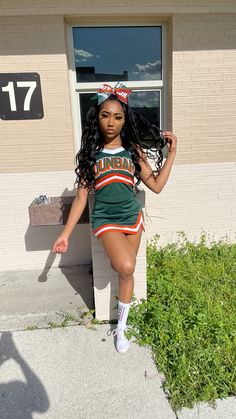 Instagram: aya.allure Cheerleading Makeup, Cheer Athletic, Cheerleading Bow, Cheerleading Hairstyles, Cheer Shirts, Instagram