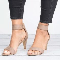 On Trend And Super Chic! Vegan Leather Heel Approx 2" Back Zipper Khaki Price Is Firm No Trades Cutest Shoes, Footwear Sandals, Boho Cowgirl, Boyfriend Cardigan, Designer High Heels, Mid Heel Sandals, High Heels Sandals, Zipper Heels, Fashion Diva