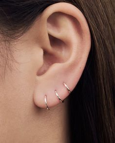 Huggie Earrings Silver, Tiny Hoop Earrings, Lobe Piercing, International Jewelry, Bridal Fashion, Cartilage Earrings, Ear Jewelry