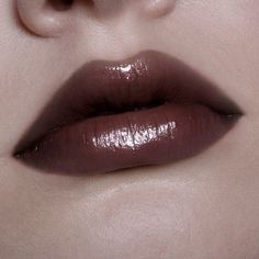 Cool Toned Lipstick, Maneater Makeup, Burgundy Eyeliner, Goth Stuff, Rose Lip, Make Up Inspiration, Makeup Lovers, Dark Lipstick, Rose Lipstick