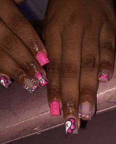 Short Square Acrylic Nails Pink And White Ombre Glitter, I Heart Me Nails, Girls Nail Designs, Popular Nail Art, Purple Acrylic Nails, Acrylic Toe Nails, Spring Nail Trends