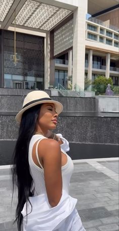 Aliyah Raey, Identity Shifting, Outing Ideas, Couples Christmas, Hair Vendor, Summer Beach Outfit, Dream Baby, Fashion Business Casual, Body Inspiration