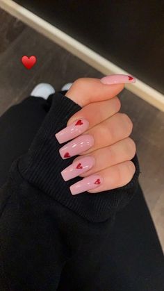 Valentines Polygel Nails, Polygel Nails Inspiration, Classy Acrylic Nails Kylie Jenner, Heart Ombre Nails, Nails Inspiration Kylie Jenner, Simple Valentine’s Day Nails, Long Nails Aesthetic, Polygel Nails Design, White And Pink Ombre