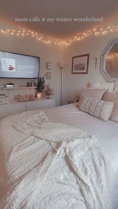 #white #bedroom #pillows #decor #decoration #aesthetic #duvet  follow this account for more  💕 Not Aesthetic Room, Preppy White Bedroom, Bed Confort Ideas, Aesthetic White Room Ideas, White Comfy Bedroom Aesthetic, Aesthetic Pink And White Room, All White Bedroom Aesthetic, Calming Bedroom Colors Cozy, White Room Decor Aesthetic