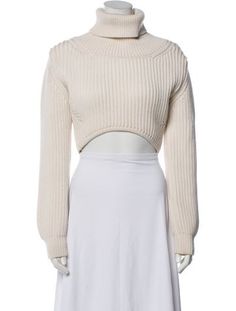 Brandon Maxwell Wool Cropped SweaterNeutralsLong Sleeve with TurtleneckFit:Knitwear by Brandon Maxwell typically fit true to size. White Fitted Sweater For Layering, Fitted Winter White Sweater For Fall, Fitted Long Sleeve Knitted Cropped Sweater, Fitted Knitted Long Sleeve Cropped Sweater, Fitted Long Sleeve Cashmere Cropped Sweater, Fitted Knitted Turtleneck Cropped Sweater, Elegant Fitted White Cropped Sweater, Fitted Cashmere Cozy Sweater, Fitted Crew Neck Sweater In Winter White