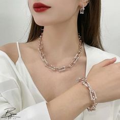 Bjux - Herradura cadena con diamantes collar geométrico vintage cadena en forma de U de lujo Chain With Diamonds, Diamonds Necklace, Geometric Vintage, Vintage Chain, Women Diamond, Chain Link Necklace, Chain Styles, Diamond Necklace, Silver Necklace