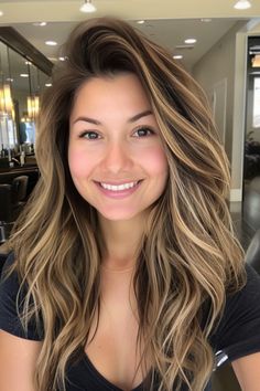 40+ Gorgeous Brown Hair and Highlights Ideas - Flo's Blog Curling Hair With Straightner, Brown Hair And Highlights, Dimension Highlights, Gorgeous Brown Hair, Natural Brown Hair, Subtle Blonde Highlights, Hair Tricks, Highlights Ideas, Curling Hair