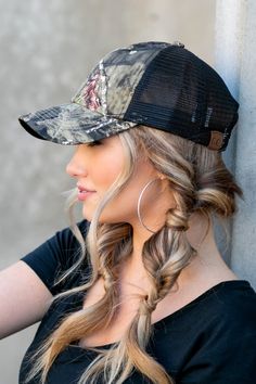 C.C Mossyoak baseball cap Authentic CC Licensed Mossyoak Print Mesh Back 60% cotton 40% polyester One size Made in China Outfit With Baseball Hat, Cap Outfit, Break Up, Black Cowboy, Mossy Oak, Outfits With Hats, China Fashion, Stylish Fashion, Camo Print