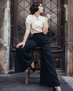 40s Mode, Look Retro, 40s Fashion, Retro Mode, Outfit Trends, 1940s Fashion, Look Vintage, Style Mistakes