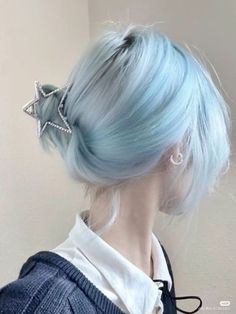 Pastel Blue Hair Highlights, Light Blue Hair Ideas, Blue Hair Reference, Light Blue Hairstyles, Light Blue Hair Aesthetic, Light Blue Short Hair, Blue Hair Oc, Light Blue Hair Color, Blue Dyed Hair