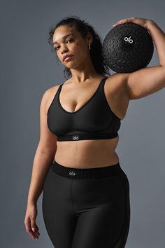 Our ultralight Airlift fabric, in an essential silhouette. The Airlift Line Up Bra sets it up to knock ‘em down during a super-sweaty hot yoga sesh or on the street. Flocking details, removable cups, and skinny adjustable straps give a clean, finished look. Pair with the matching Airlift 7/8 High-Waist Line Up legging or Airlift High-Waist Line Up Short for all-day wicking and breathing. Padded High Stretch Yoga Activewear, High Stretch Padded Yoga Activewear, Padded Compression Activewear For Yoga, Compressive Padded Sports Bra For Yoga, Padded Stretch Athleisure Activewear, Padded Stretch Sportswear Activewear, Supportive Padded Functional Activewear, Supportive Padded Activewear For Yoga, Black Padded Activewear For Yoga