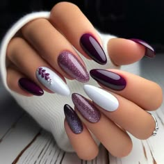 #naildesign #design #trending #women #style Nail Designs Glitter, Elegant Nails, Classy Nails, Chic Nails, Fancy Nails, Purple Nails, Almond Nails, Trendy Nails, Winter Nails