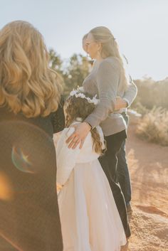 colorado elopement / garden of the gods elopement / couple in nature elopement / small family private elopement / travel elopement / elopement photographer / colorado elopement photographer / colorado wedding photographer / oregon elopement photographer / north carolina elopement photographer