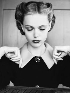 40s Hairstyles, Frida Gustavsson, Bridget Bardot, 1940s Hairstyles, Anja Rubik, Retro Hairstyles, Barbara Palvin, Look Vintage, Vintage Hairstyles