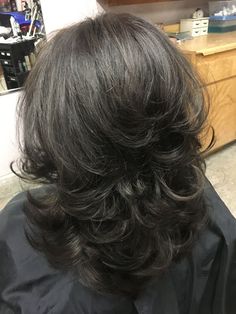 Face Frame And Layers Long Hair, Bunch Of Layers Haircut, Long And Short Layered Hair, Layered Haircuts With Curtain Bangs For Medium Hair, Layered Hair Ideas Medium, Layers In The Back Of Hair, Flowy Short Hair, Medium Layered Wolfcut, Wolfcut From Behind