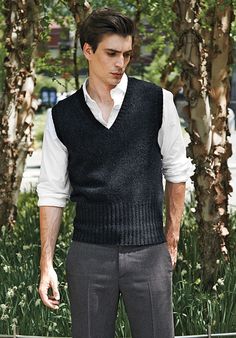 Sweater Vest Male Outfit, Sweater Vest Outfit Mens, Vest Men Outfit, Sleeveless Sweater Outfit, Knit Vest Outfit, Vest Outfits Men, Male Sweaters, Sweater Outfits Men, Sweater Vest Outfit