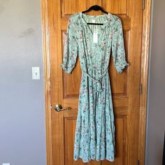 Melloday V-Neck Maxi Dress, Nwt. Green, Size Small. Modest Green V-neck Maxi Dress, Pink Floral Maxi Dress, Color Block Maxi Dress, Pocket Maxi Dress, Lace Trim Dress, Maxi Gown Dress, White Floral Dress, Floral Print Maxi Dress, Tiered Maxi Dress