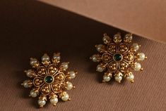 Latest Gold Earrings Designs For Wedding, Jumkas Antiques, Pearl Jhumkas, Latest Earrings Design, Gold Jewelry Prom, Ear Tops