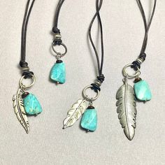 The silver feather necklace is a stunning piece of boho style jewelry, featuring an authentic Native American design with a turquoise Howlite stone and your choice of silver-plated feather. This optional, custom engraved charm pendant makes a meaningful gift, blending cultural heritage with personalized elegance. 🪶 𝗠𝗔𝗧𝗘𝗥𝗜𝗔𝗟𝗦 + 𝗗𝗜𝗠𝗘𝗡𝗦𝗜𝗢𝗡𝗦 ❯  Blue Howlite, Silver-plated Feather, Wood Bead, Leather Cording ❯  15mm Engraved Stainless Steel Charm (optional) 🪶 𝗡𝗘𝗖𝗞𝗟𝗔𝗖𝗘 𝗦𝗧𝗬𝗟𝗘-- select from the following styles (see photo 5 for all) ❯  A (photo 7) ❯  B (photo 6) ❯  C (photo 3) ❯  D (photo 8) 🪶 𝗦𝗧𝗢𝗡𝗘 + 𝗘𝗟𝗘𝗠𝗘𝗡𝗧 𝗘𝗡𝗘𝗥𝗚𝗬 ❯  TURQUOISE (color) is known to align the chakras and provides inner peace ❯  WOOD symbolizes life, growth and strength 🪶 𝗬𝗢𝗨 Silver Feather Necklace, Blue Howlite, Native American Design, Feather Necklace, Howlite Stone, Boho Style Jewelry, Silver Feather, Turquoise Howlite, Feather Necklaces