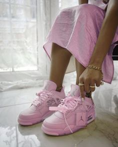 Jordan 4’s Pink, Jordan 4s Pink, Pink Jordan 4, Jordan 4 Retro Pink, Jordan 4s Outfit Women, Air Jordan Pink, Jordan 4 Women, Pink Jordans 4s, Spiderman Cakes