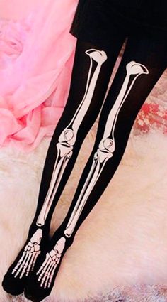 Skeleton Tights Show 'dem bones off in these spooky leg bone print tights! Black tights with a white print. Material: Nylon/Polyester. One Size: 43.3"/110cm Length. Creepy Cute Outfits, Skeleton Tights, Skull Tights, Skeleton Clothes, Print Tights, Leg Bones, Cute And Spooky, Scene Core, Zombie Girl