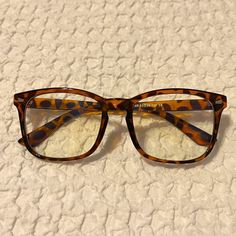 Bluelight Glasses With Tortoise Frame Brand New - Never Worn Or Used Size 52 Tortoise Shell Glasses Aesthetic, Tortoiseshell Glasses Women, Turtle Shell Glasses, Tortoise Glasses Women, Tortoise Shell Glasses Women, Baby Glasses, Glasses Inspo, Bluelight Glasses, Cute Glasses Frames