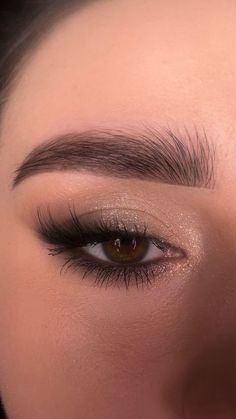 Simple Make Up For Brown Eyes, Natural Black Smokey Eye Makeup, Smokey Eye Makeup With Eyeliner, Classy Dark Makeup, Smokey Eye Makeup Round Eyes, Soft Black Smokey Eye Makeup, Subtle Smokey Eye Makeup Natural Looks, Eyeshadow For Amber Eyes, Makeup Looks To Match Black Dress