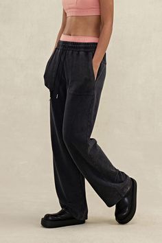 The YPL Patchwork Straight Pants will be an essential addition to your wardrobe. Crafted from cotton fabric for comfort and breathability, these trousers feature side pockets and a loose, straight fit. Perfect for everyday wear. Relaxed Cotton Sweatpants Straight Leg, Casual Cotton Wide Leg Pants With Straight Hem, Relaxed Straight Leg Cotton Sweatpants, Cotton Wide Leg Pants With Side Pockets For Loungewear, Cotton Relaxed Wide Leg Pants For Everyday, Everyday Cotton Relaxed Wide Leg Pants, Relaxed Cotton Wide Leg Pants For Everyday, Everyday Relaxed Cotton Wide Leg Pants, Everyday Straight Cotton Sweatpants