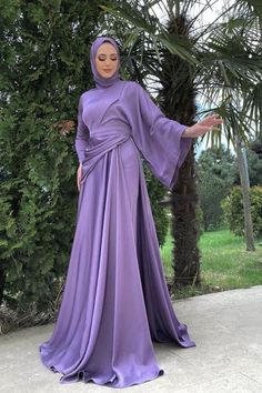 Welcome to our renowned Muslim abaya boutique based in Turkey! As both designers and manufacturers, our extensive range of muslim dress products is a result of meticulous design work with usage of high quality satin fabric. Explore our diverse range of products, crafted with utmost care and featuring the modest and most fashionable muslim dress models. We have abayas from modest abayas to stunning muslim wedding dress, engagement dress, prom dress, evening gown and all special occasion. 🌟Don't Lilac Abaya, Muslim Formal Dress, Satin Graduation Dress, Graduation Dress Hijab, Modest Abaya, Abaya For Women, Muslim Wedding Dress, Muslim Wedding Dresses, Dress Lilac