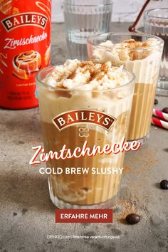 Auch wenn es aktuell jetzt doch etwas kälter ist - leckere, gekühlte Getränke sind auch im Herbst und Winter prima! Wie wäre es z.B. mit einem Baileys Zimtschnecke Cold Brew Slushy? Klingt doch gut?! Mit dem leckeren Baileys Zimtschnecke lässt sich so einiges anstellen! Blue Drinks, Dessert Dips, Slushies, Cold Brew, Merry Xmas, Christmas Girl, Party Food, Food Inspiration, Cake Recipes