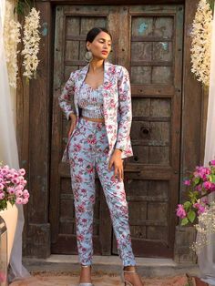 Pant Saree, Floral Suit, Women Suits, Printed Jacket, Pant Suits, Women Design, Design Philosophy, Wedding Clothes, Dresses Indian